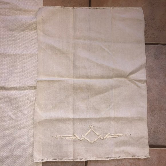 Lot of 7 Embroidered Woven MCM Table Funiture Scarves Crafters Repurpose - Picture 4 of 5